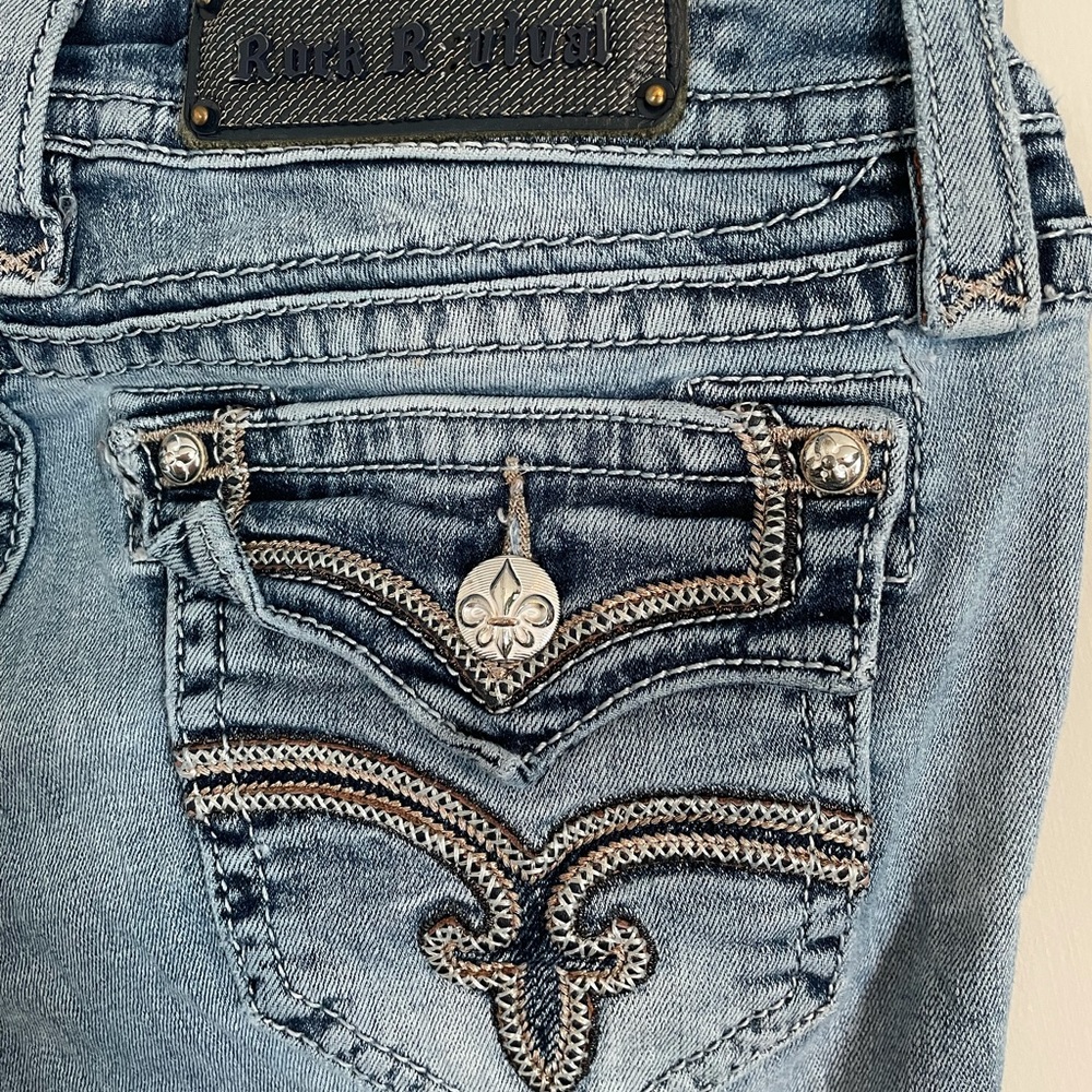 Rock revival capri size 28